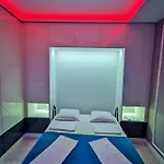 Luxury Alix بورغاس