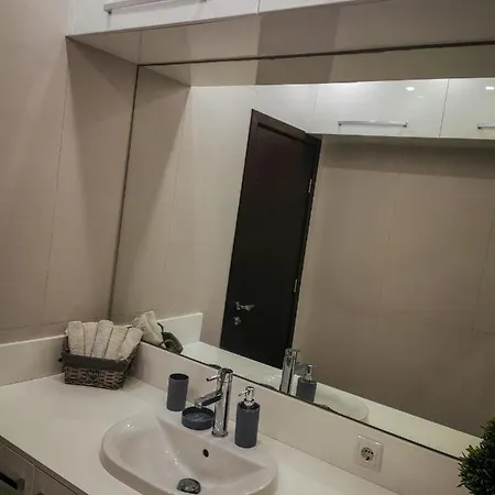Luxury Alix Apartman *