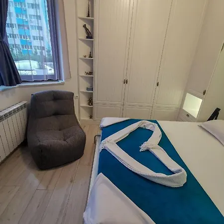 Luxury Alix