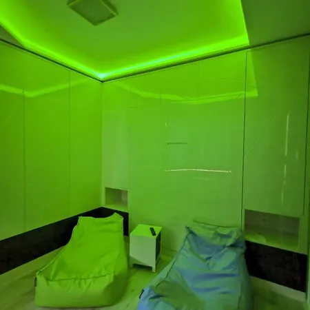 Luxury Alix *